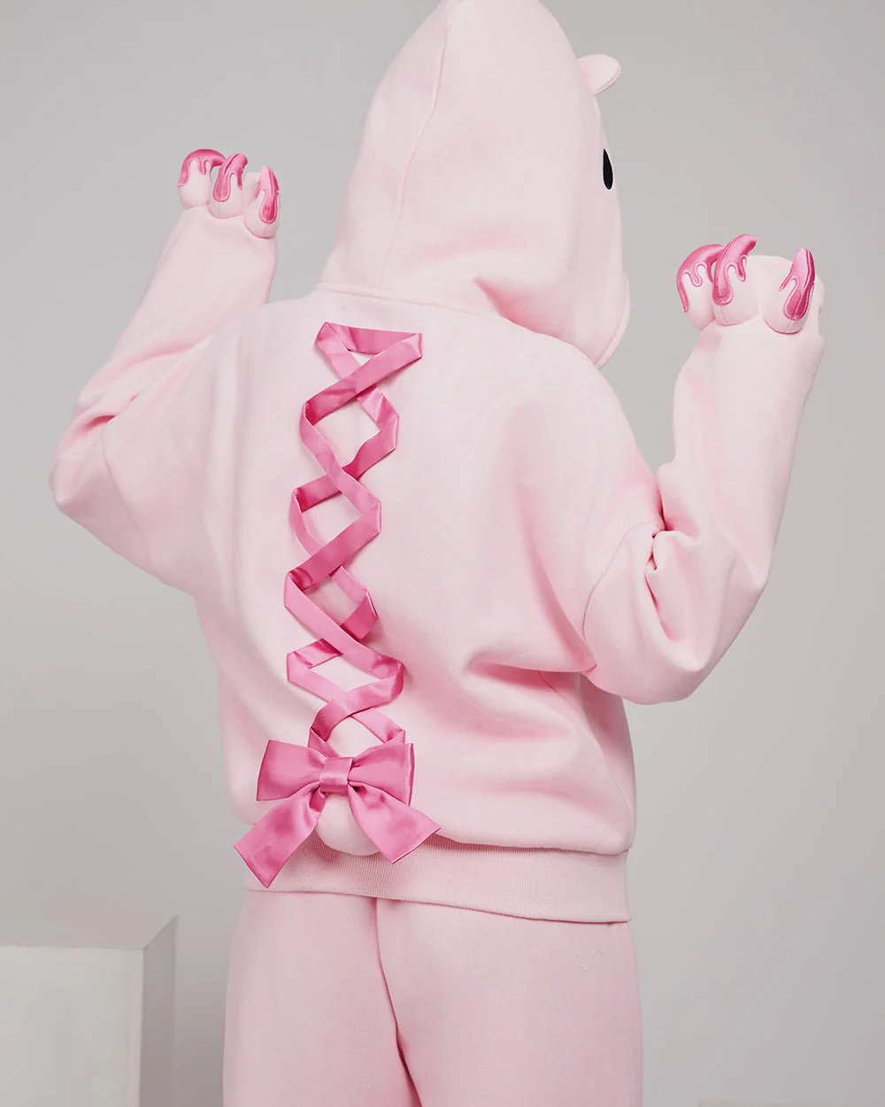 Pastel Winter Hoodie [MOEFLAVOR x Gloomy Bear] - Image 4